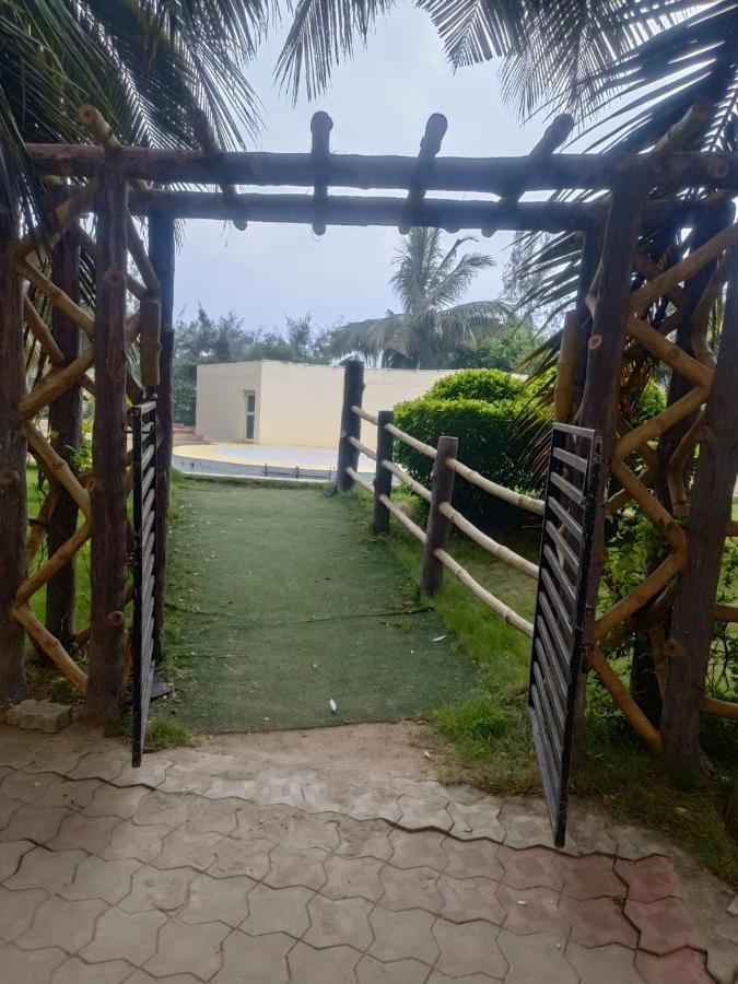 Hotel Green Heaven Shree Puri Esterno foto